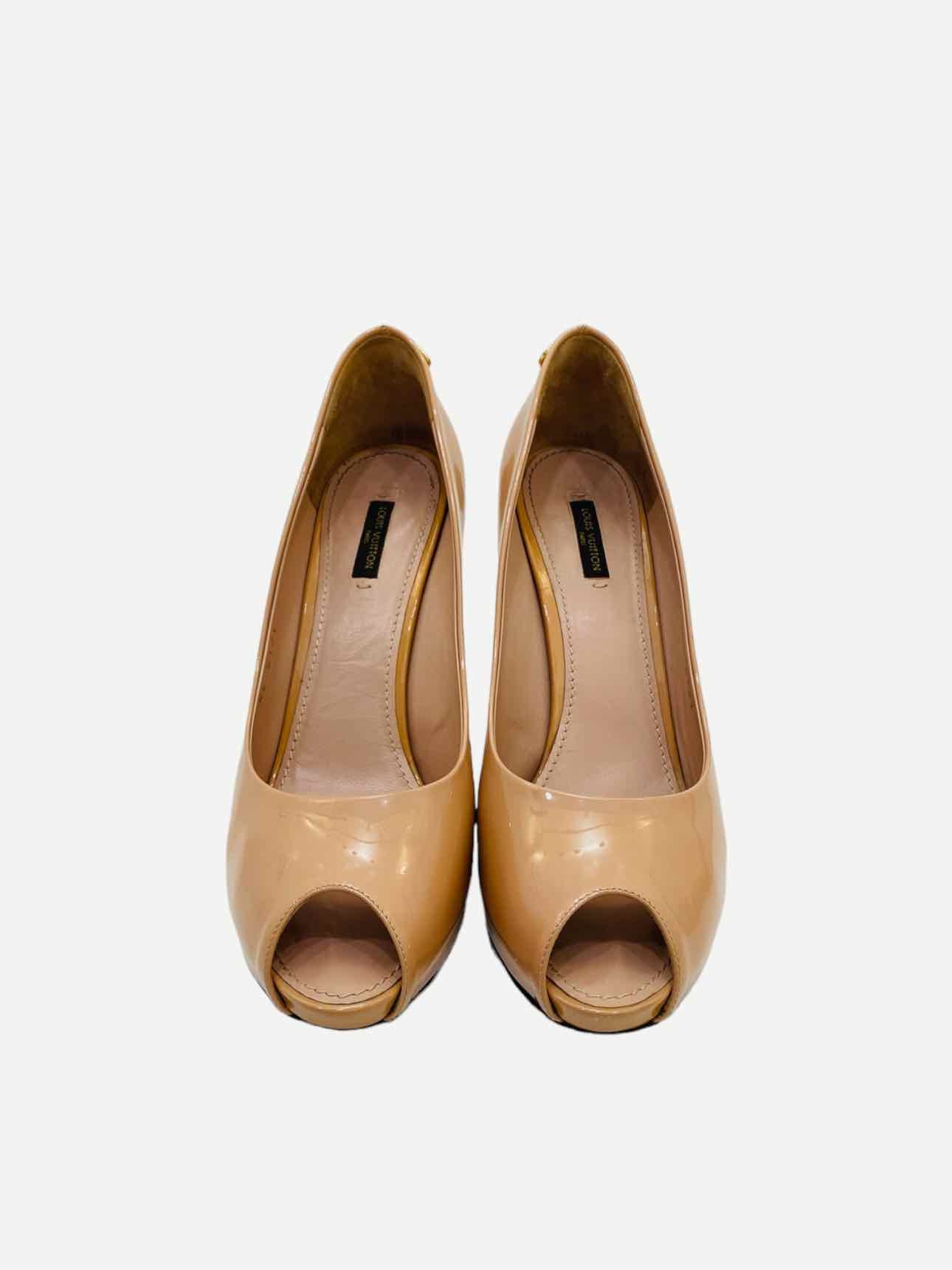 LOUIS VUITTON Oh Really Beige Pumps