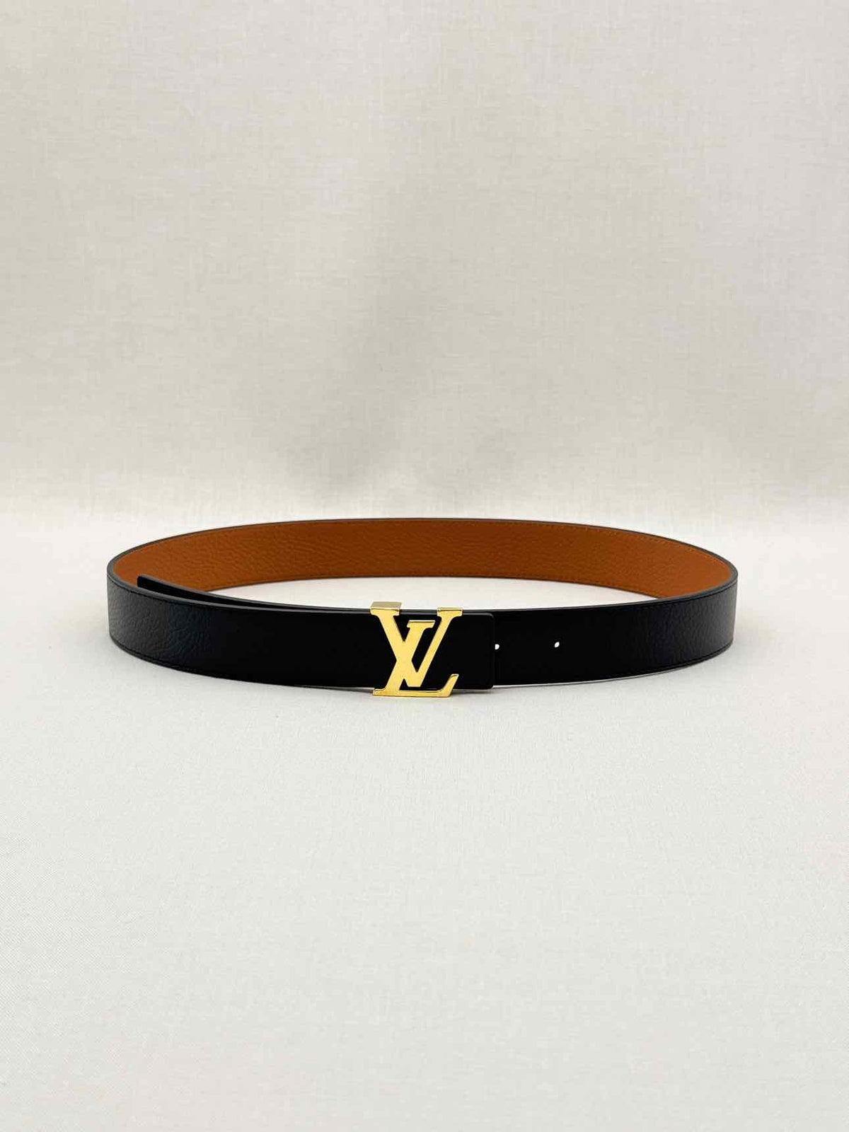 LOUIS VUITTON Black & Tan Grained Belt