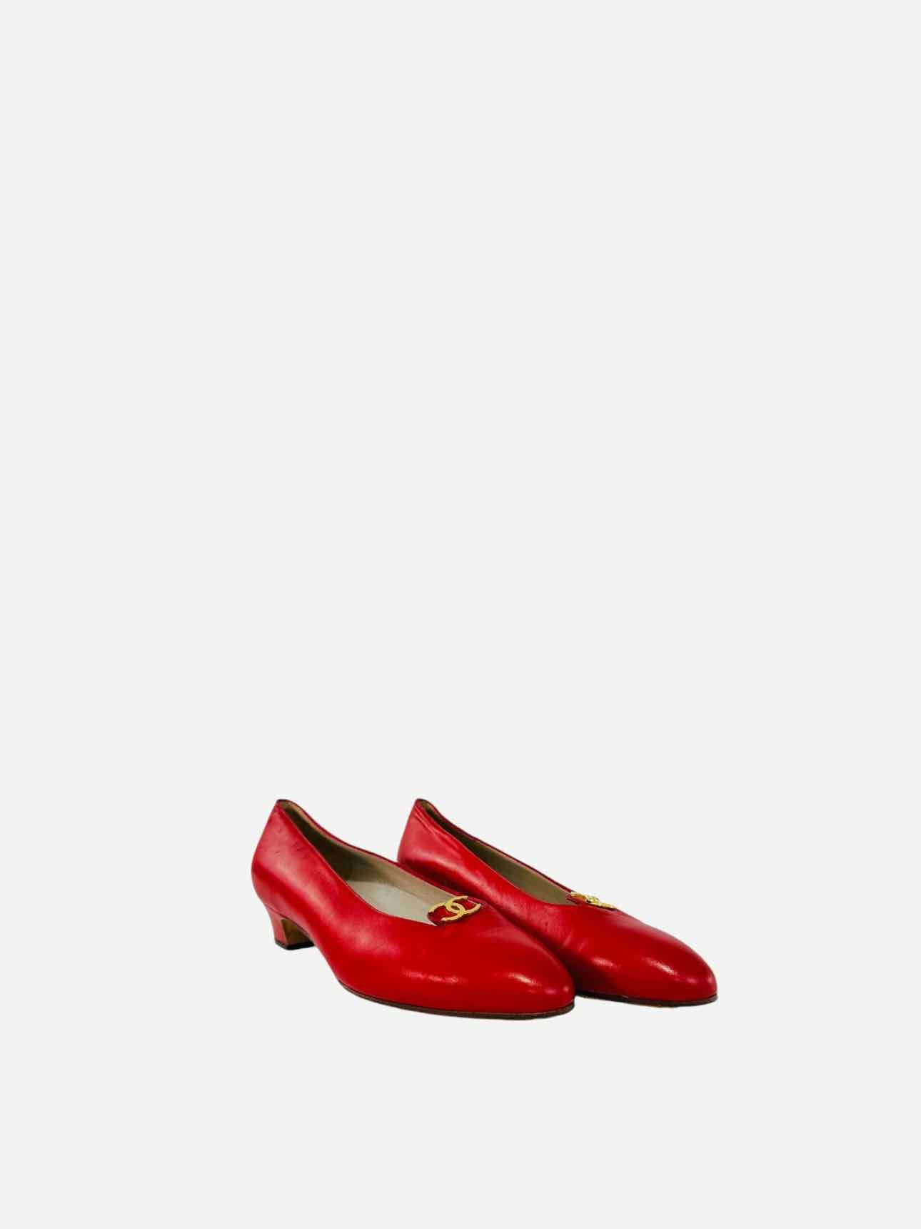 CHANEL Kitten Heel Red Pumps 38