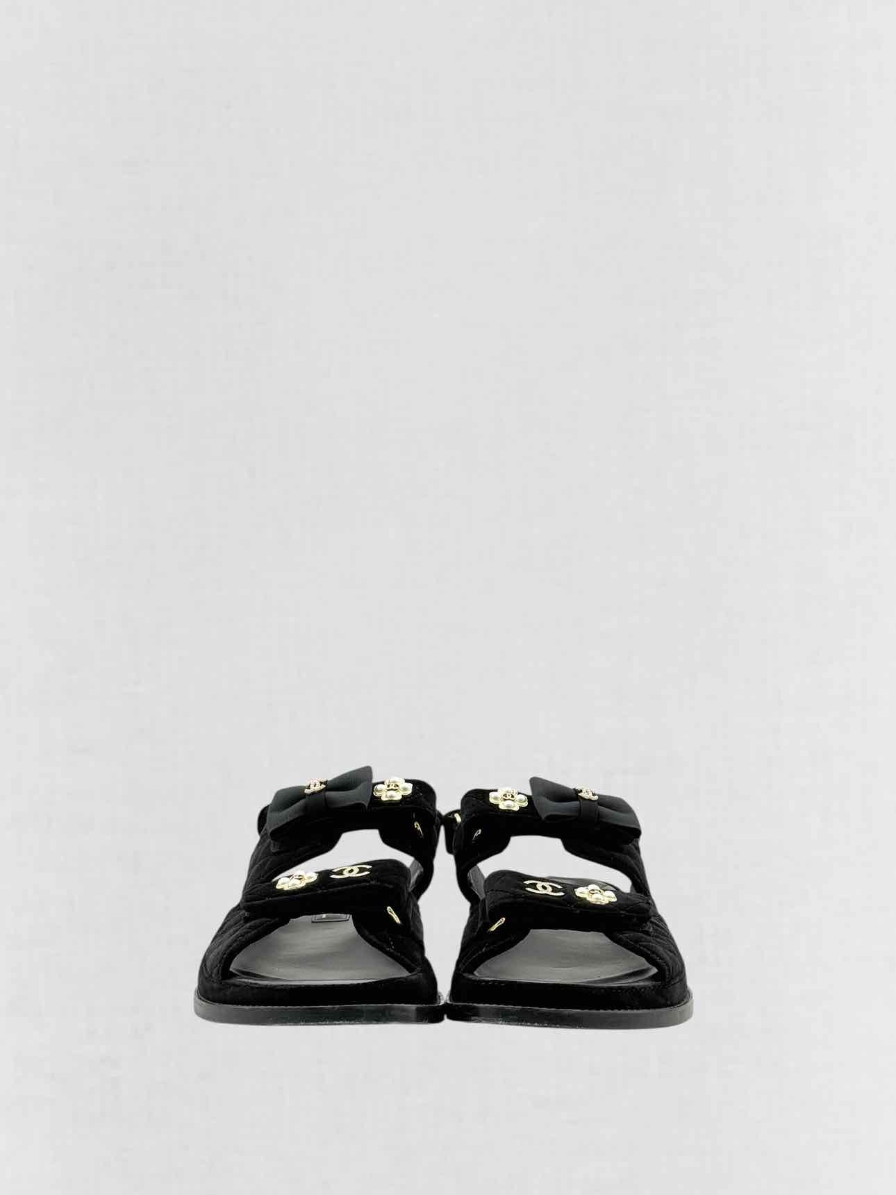 CHANEL Velvet Dad Black Quilted Size EU 42 Sandals