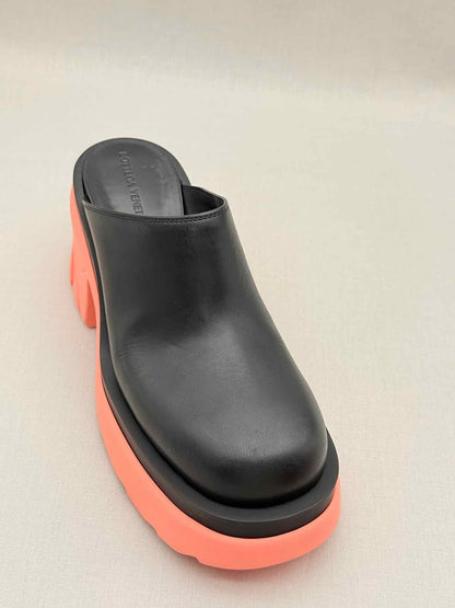 BOTTEGA VENETA Black & Peach Size EU 38.5 Mules