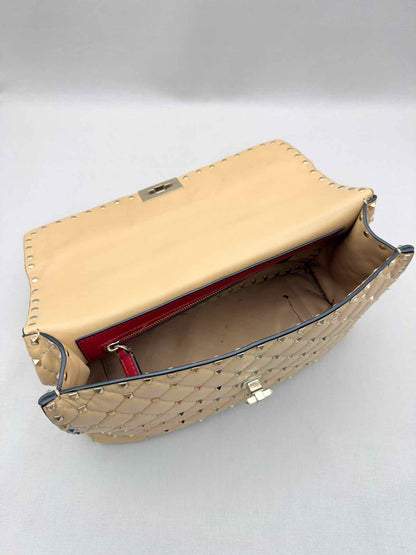 VALENTINO GARAVANI Rockstud Beige Quilted Shoulder Bag