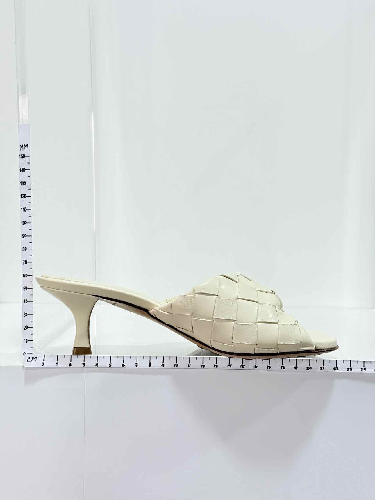 BOTTEGA VENETA Blink Cream Size EU 36 Mules