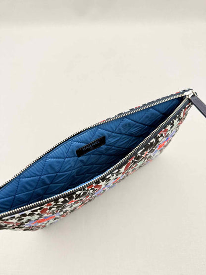 CHANEL White Multicolor Floral Print Pouch