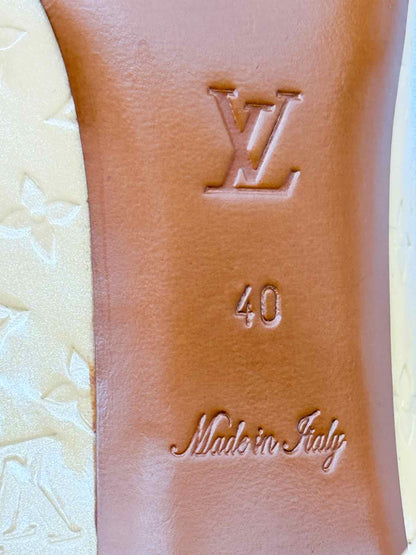 LOUIS VUITTON Beige Monogram Size EU 40 Slingbacks