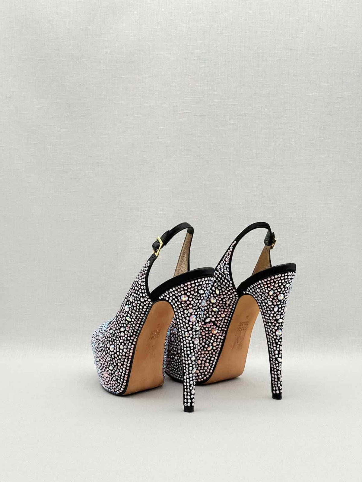 GINA Black Size EU 38 Platform Sandals