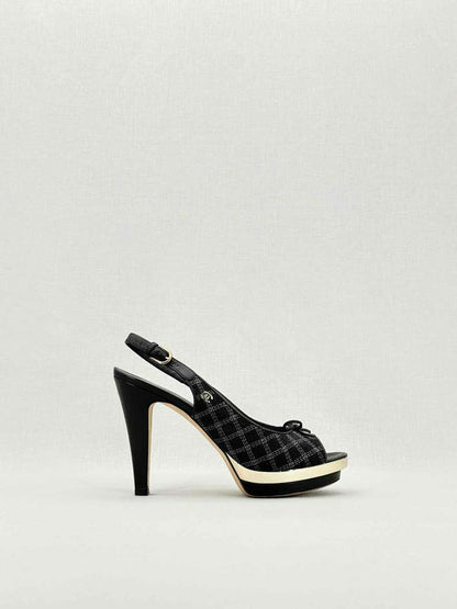 CHANEL Black Size EU 39 Slingbacks