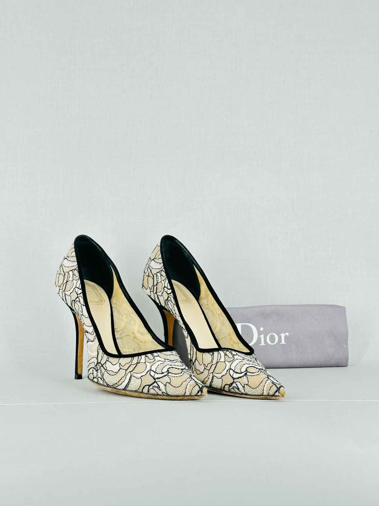 DIOR Cream & Black Lace Size EU 39.5 Pumps
