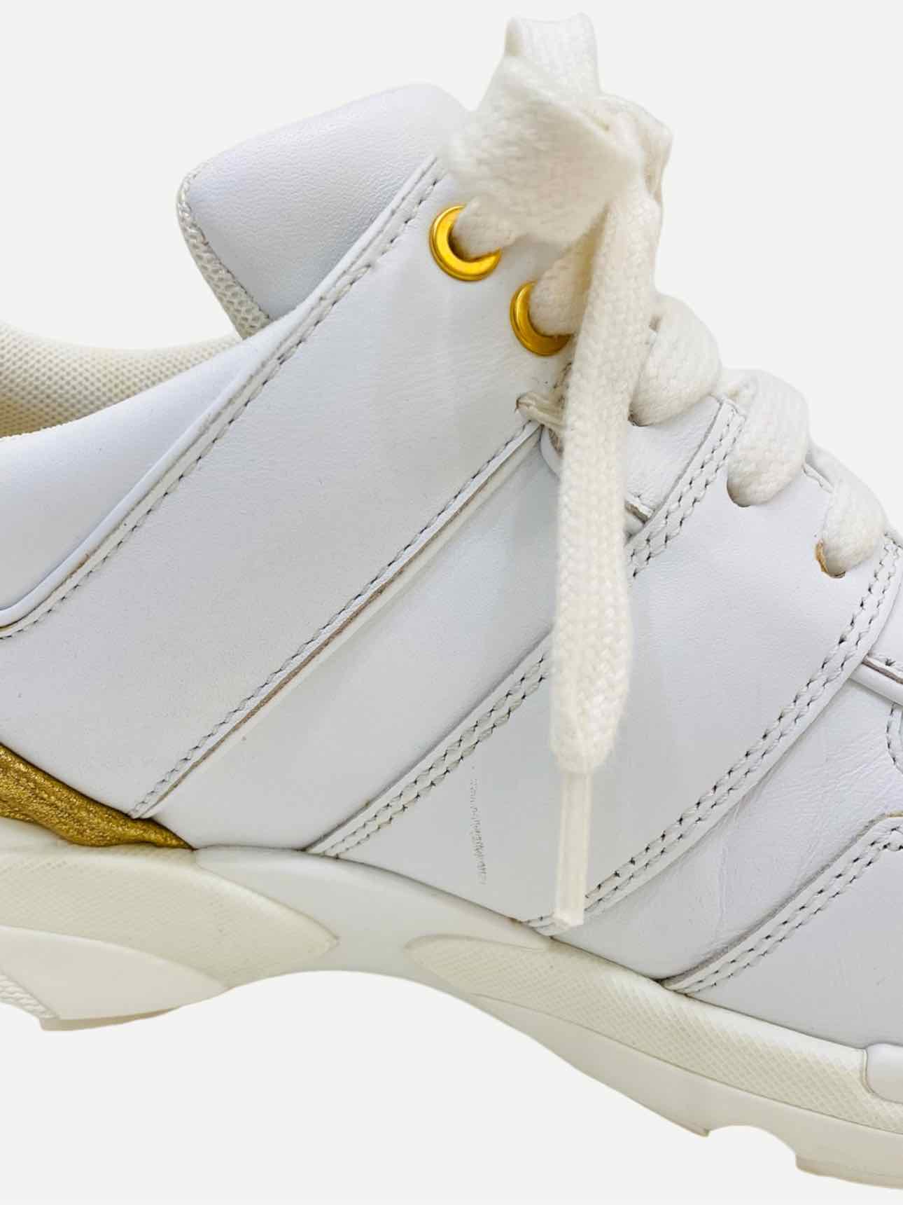 CHANEL White w/ Gold Size EU 37.5 Sneakers