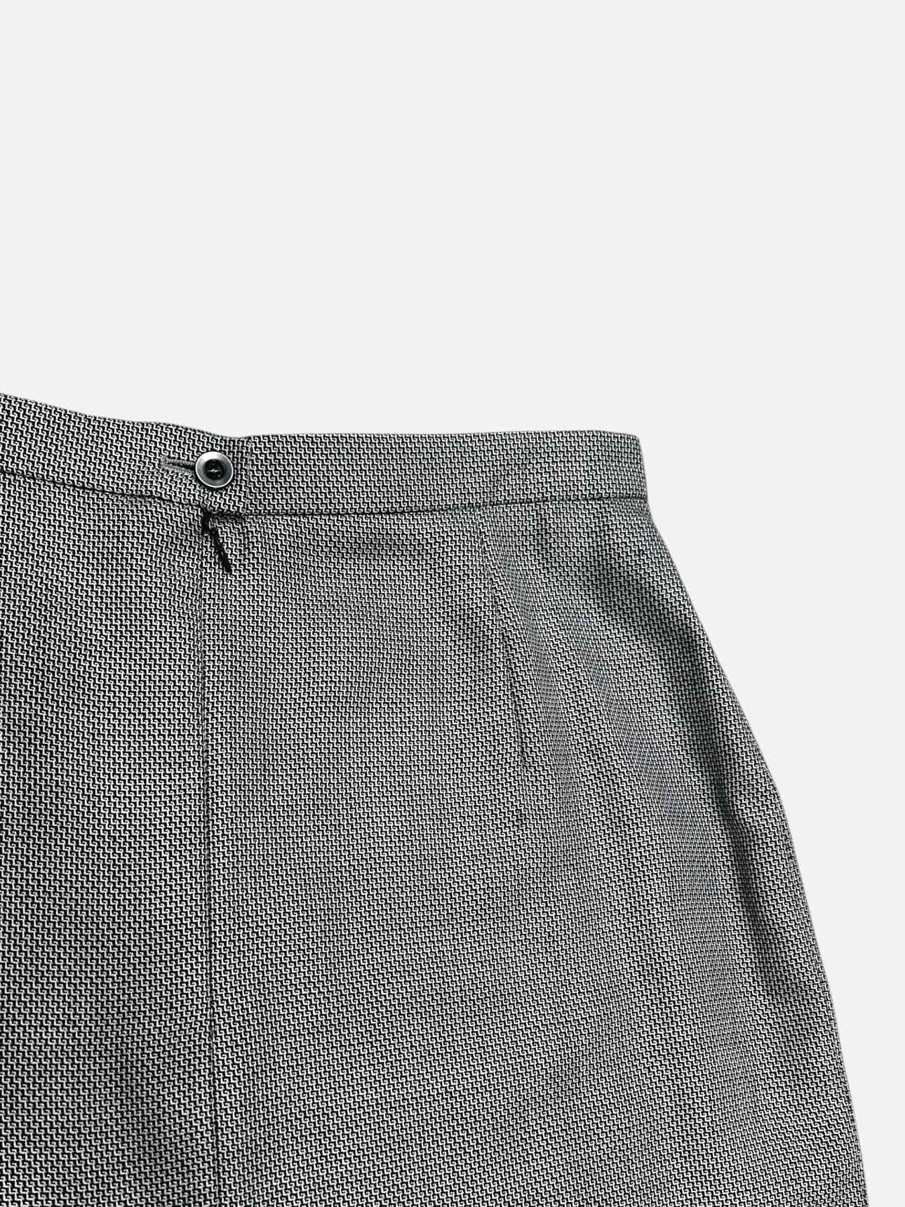 ESCADA Black & White Size US 10 Knee Length Skirt