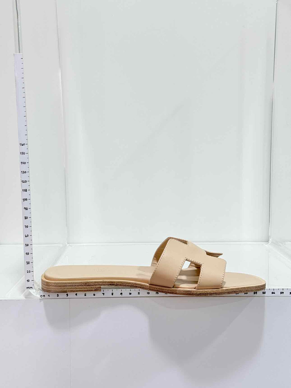 HERMES ORAN Beige Mastic Size EU 38 Sandals