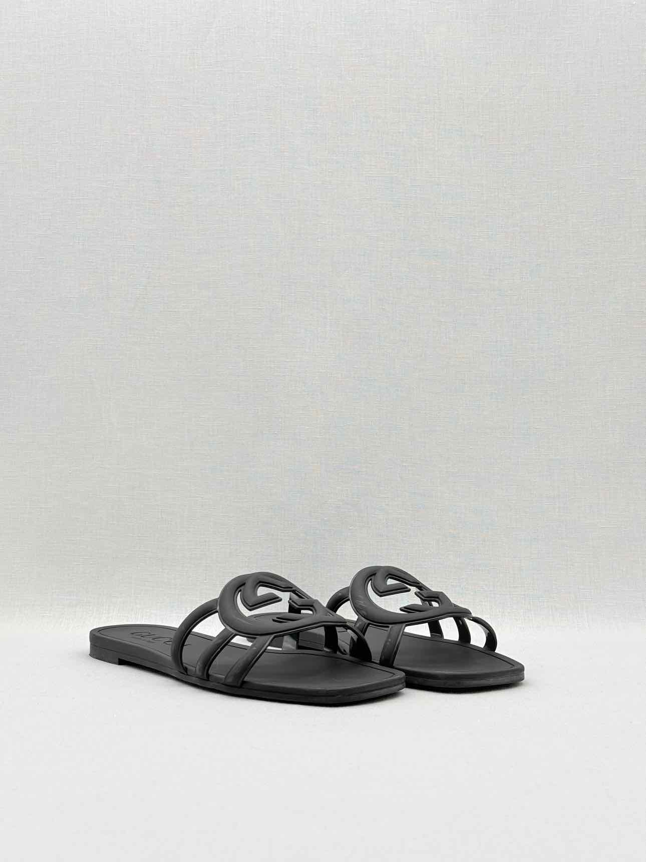 GUCCI Interlocking G Black Size EU 38 Slides