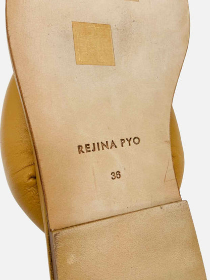 REJINA PYO Thong Beige Slides