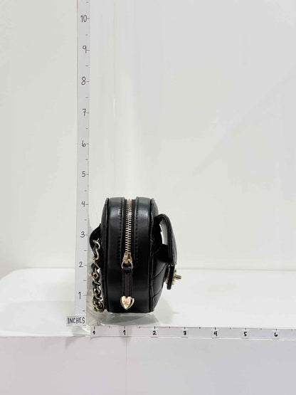 CHANEL CC in Love Heart Black Quilted Belt Bag