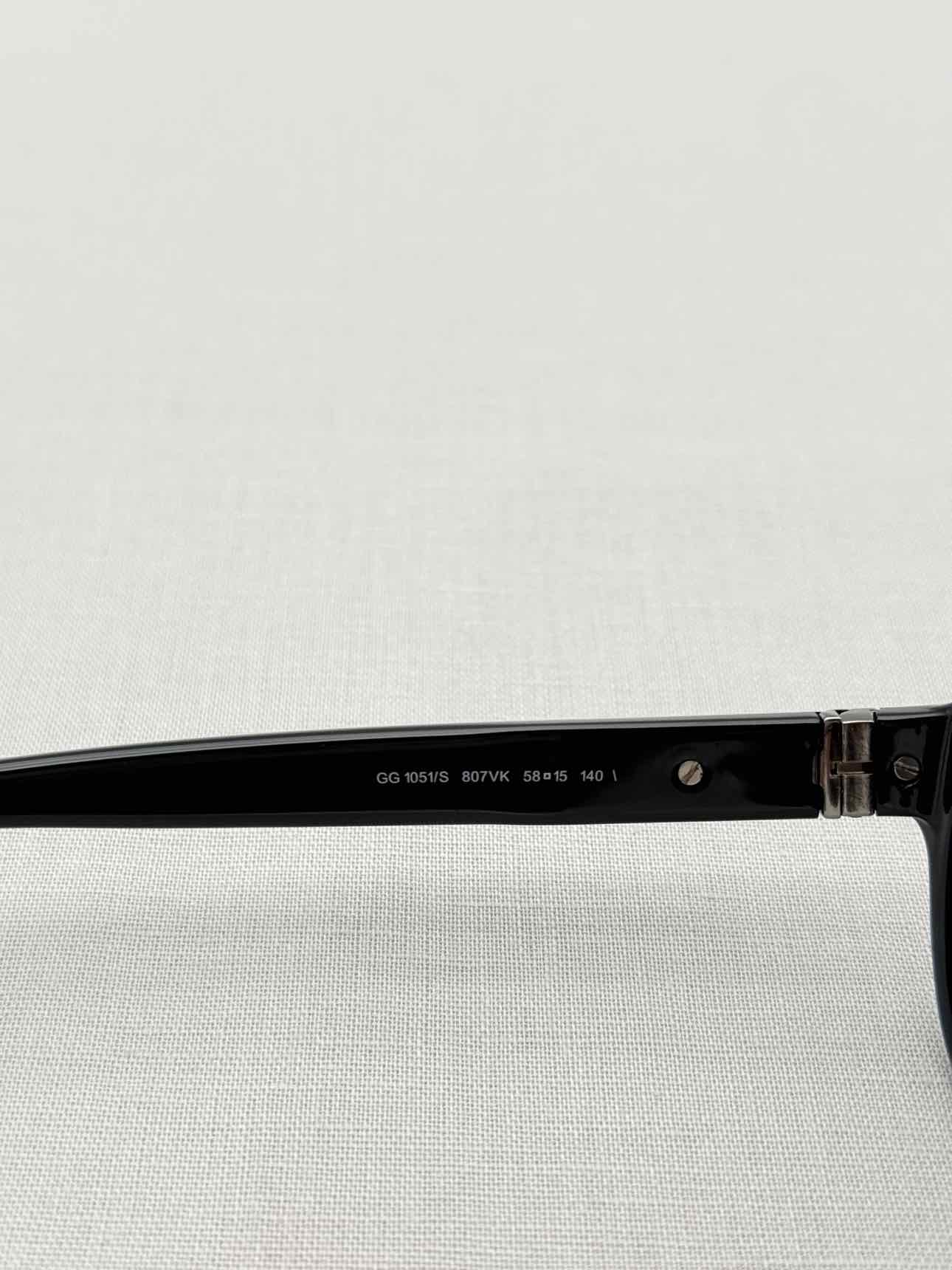 GUCCI Black Sunglasses