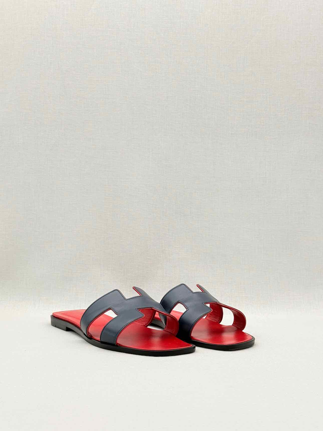 HERMES ORAN Black Size EU 39 Sandals