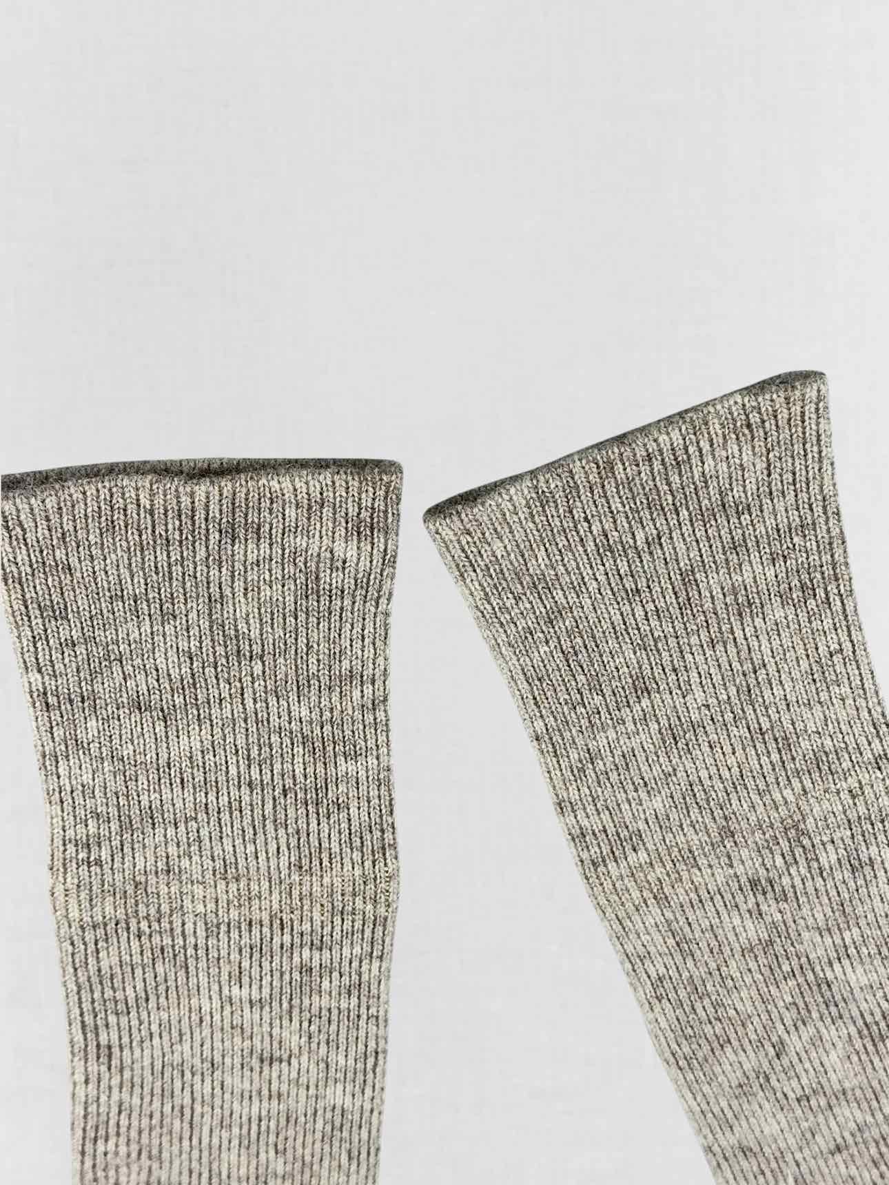 BRORA Grey Knit Size Small Socks