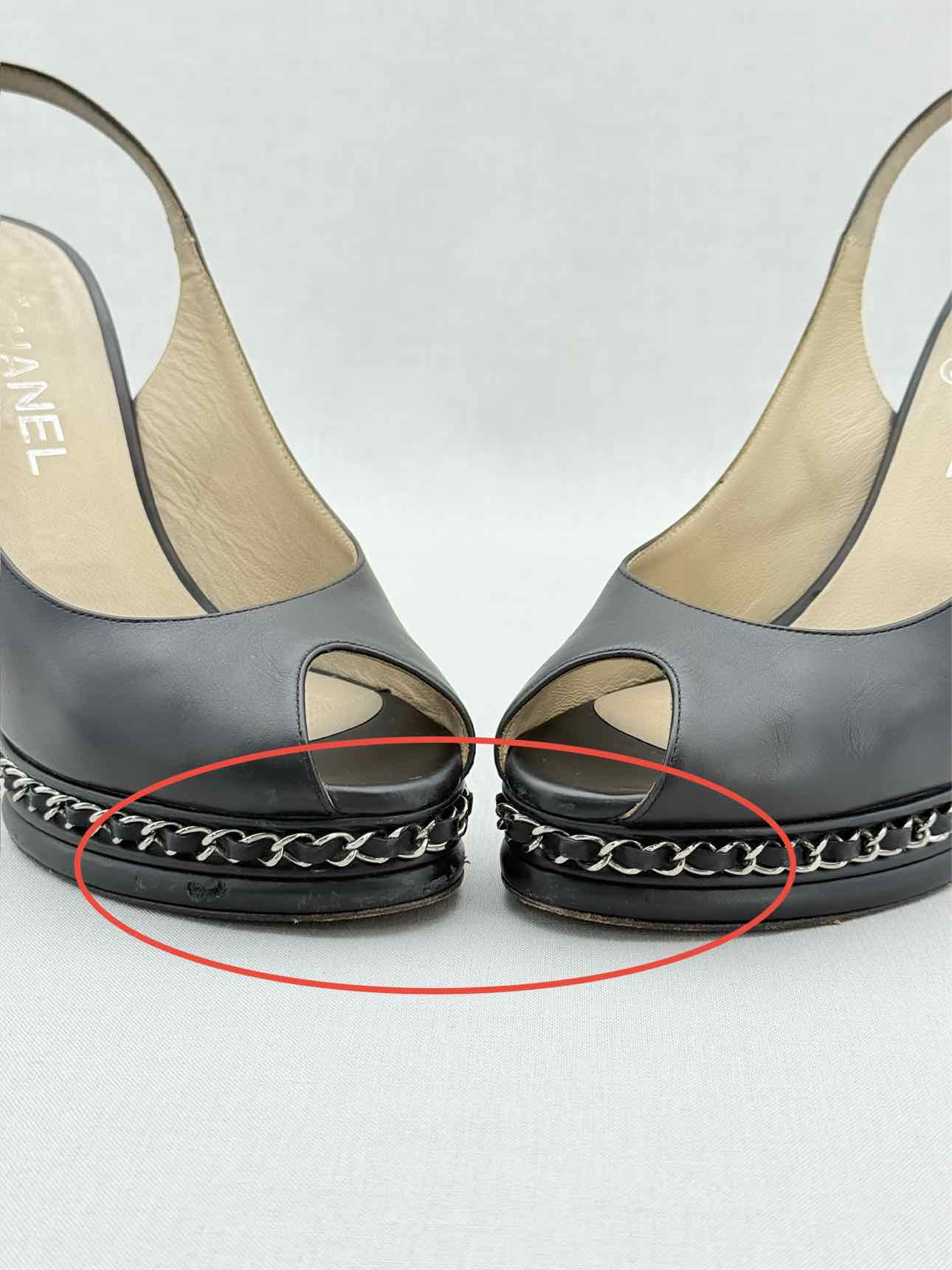 CHANEL Black Size EU 38 Slingbacks