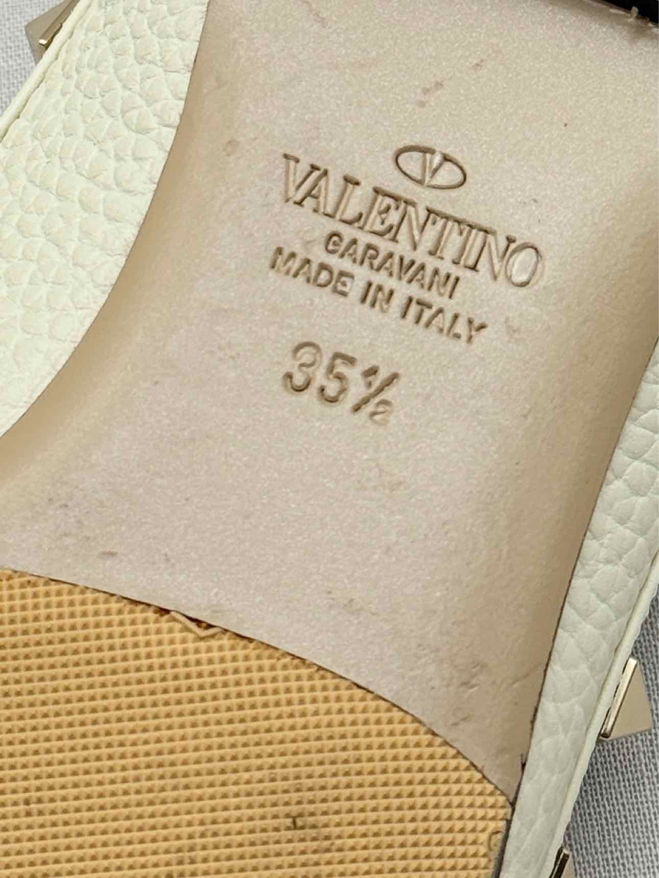 VALENTINO GARAVANI Off-white Size EU 35.5 Ballet Flats