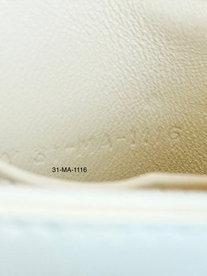 DIOR D-Bee White Clutch