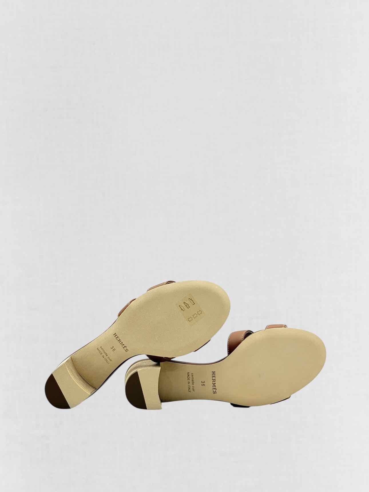 HERMES Oasis Gold Size EU 36 Heeled Sandals