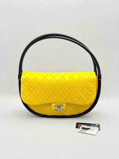 CHANEL Hula Hoop Yellow & Black Quilted Shoulder Bag