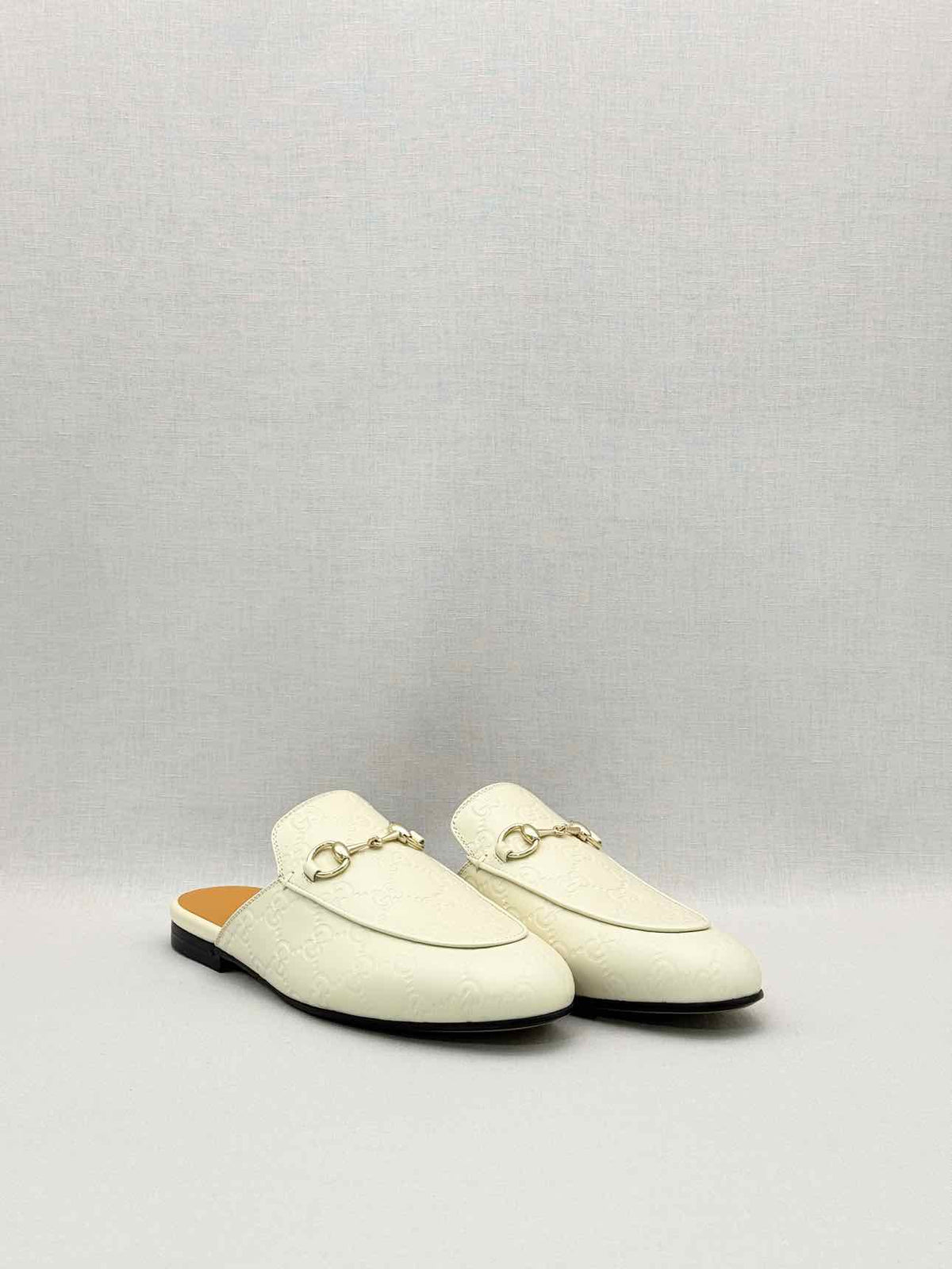 GUCCI Horsebit White GG Embossed Size EU 37.5 Mules
