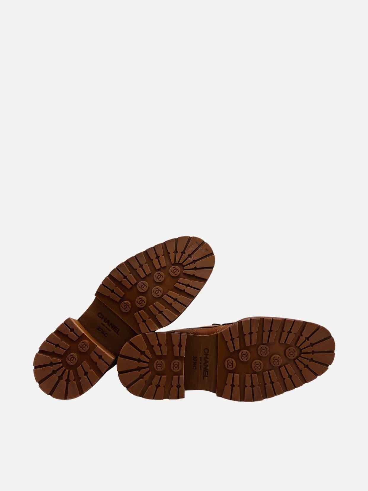 CHANEL Brown Quilted Size EU 37.5 Moccasins