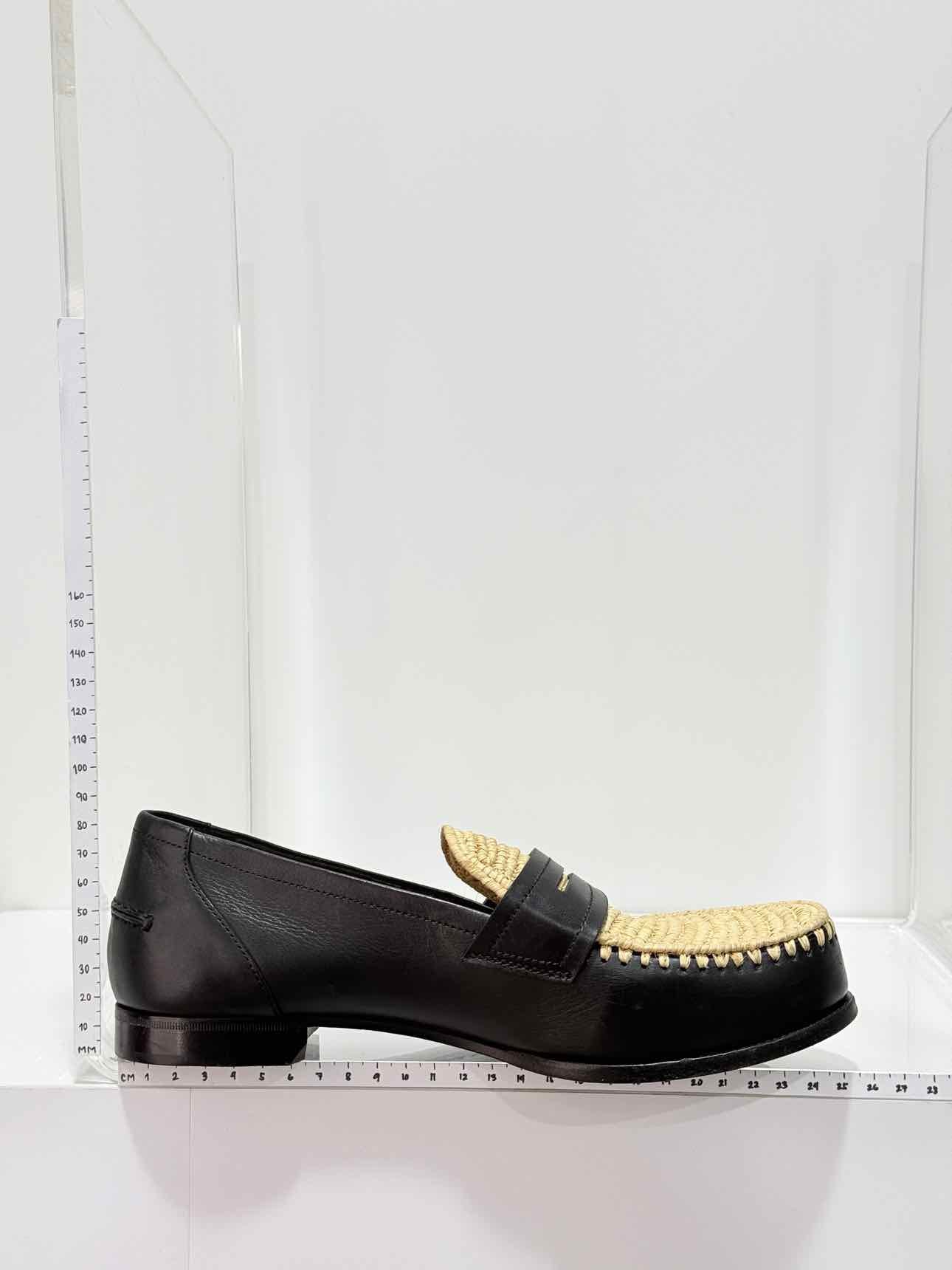 BOTTEGA VENETA Black & Beige Woven Size EU 39 Loafers