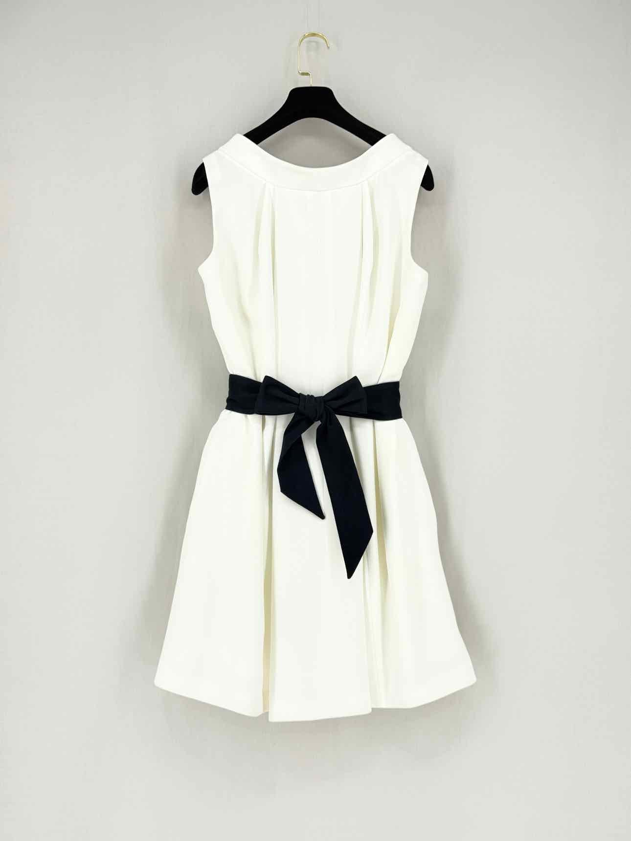 BALENCIAGA White Size US 6 Short Dress