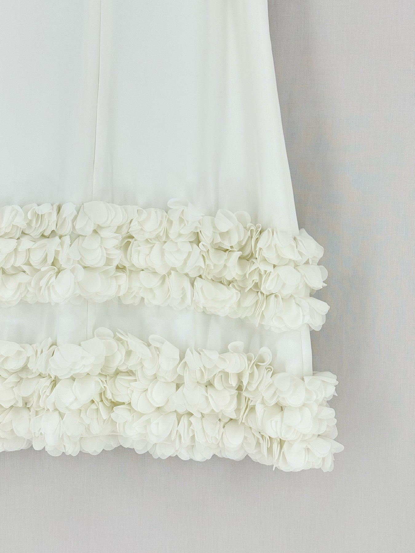 MOSCHINO CHEAP AND CHIC White Size US 6 Short Dress