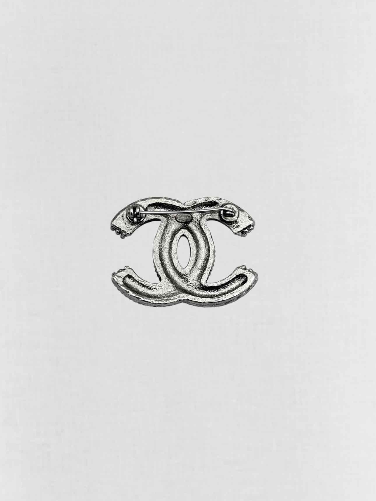 CHANEL Fashion Brooch