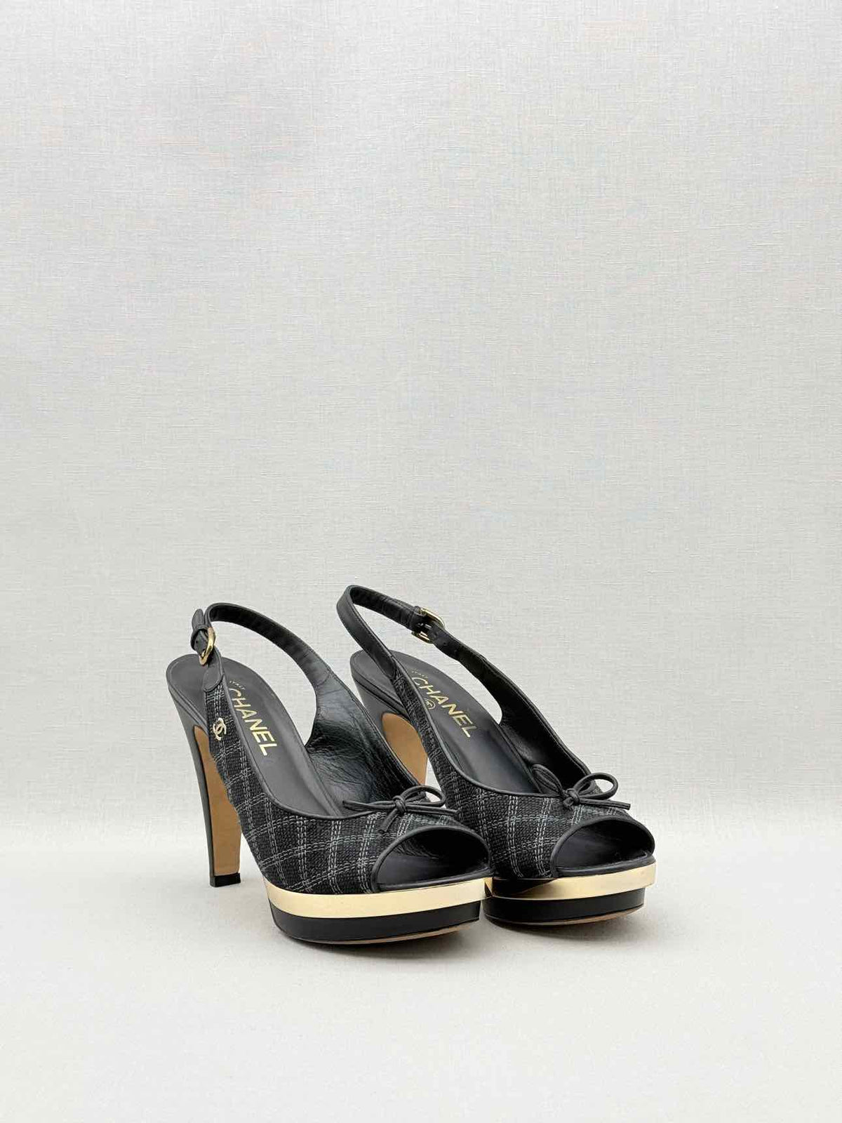 CHANEL Black Checkered Size EU 39 Slingbacks