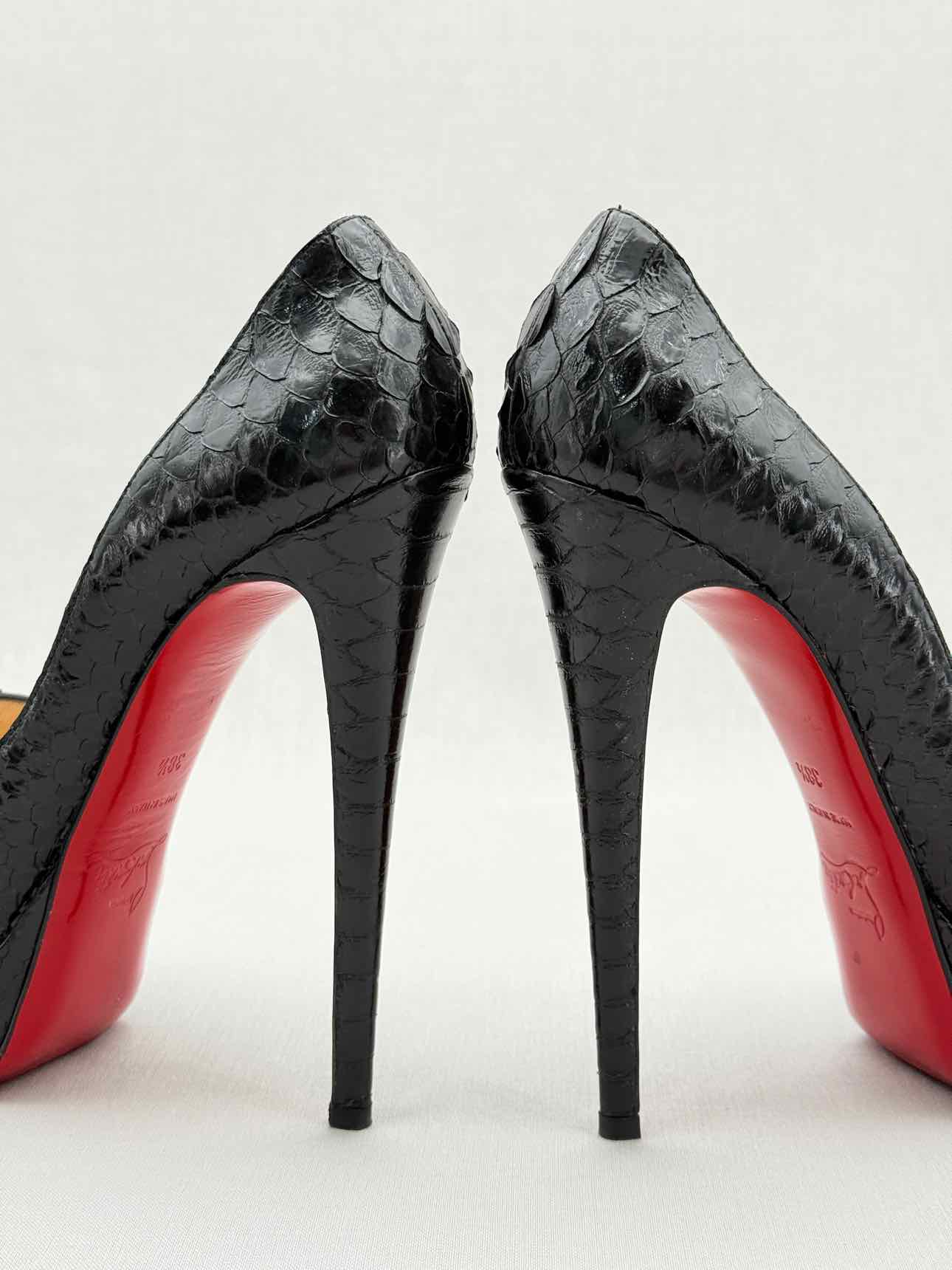 CHRISTIAN LOUBOUTIN Black Python Size EU 38.5 Pumps