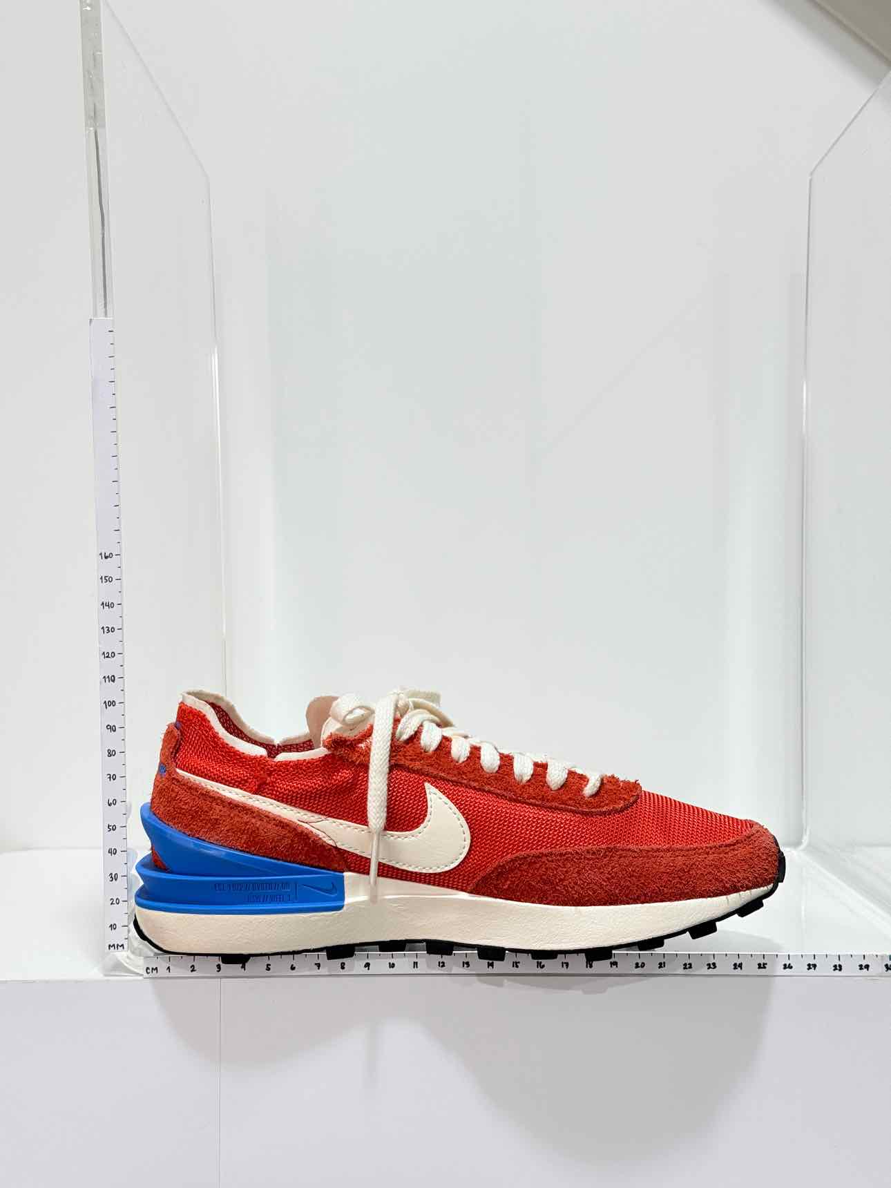 NIKE Waffle Knit Red Multicolor Size EU 38.5 Sneakers