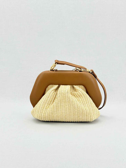 THEMOIRE Beige Clutch