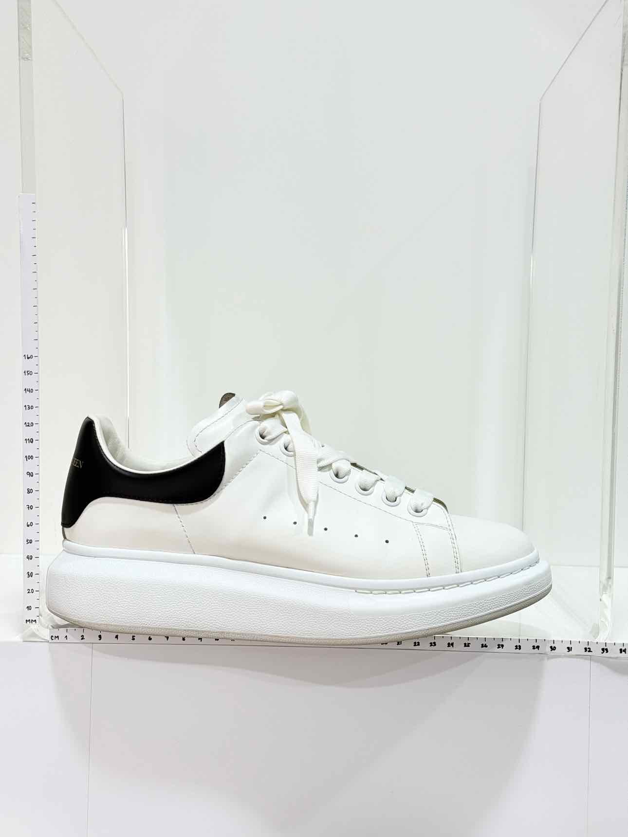 ALEXANDER MCQUEEN Oversized White Size EU 42 Sneakers