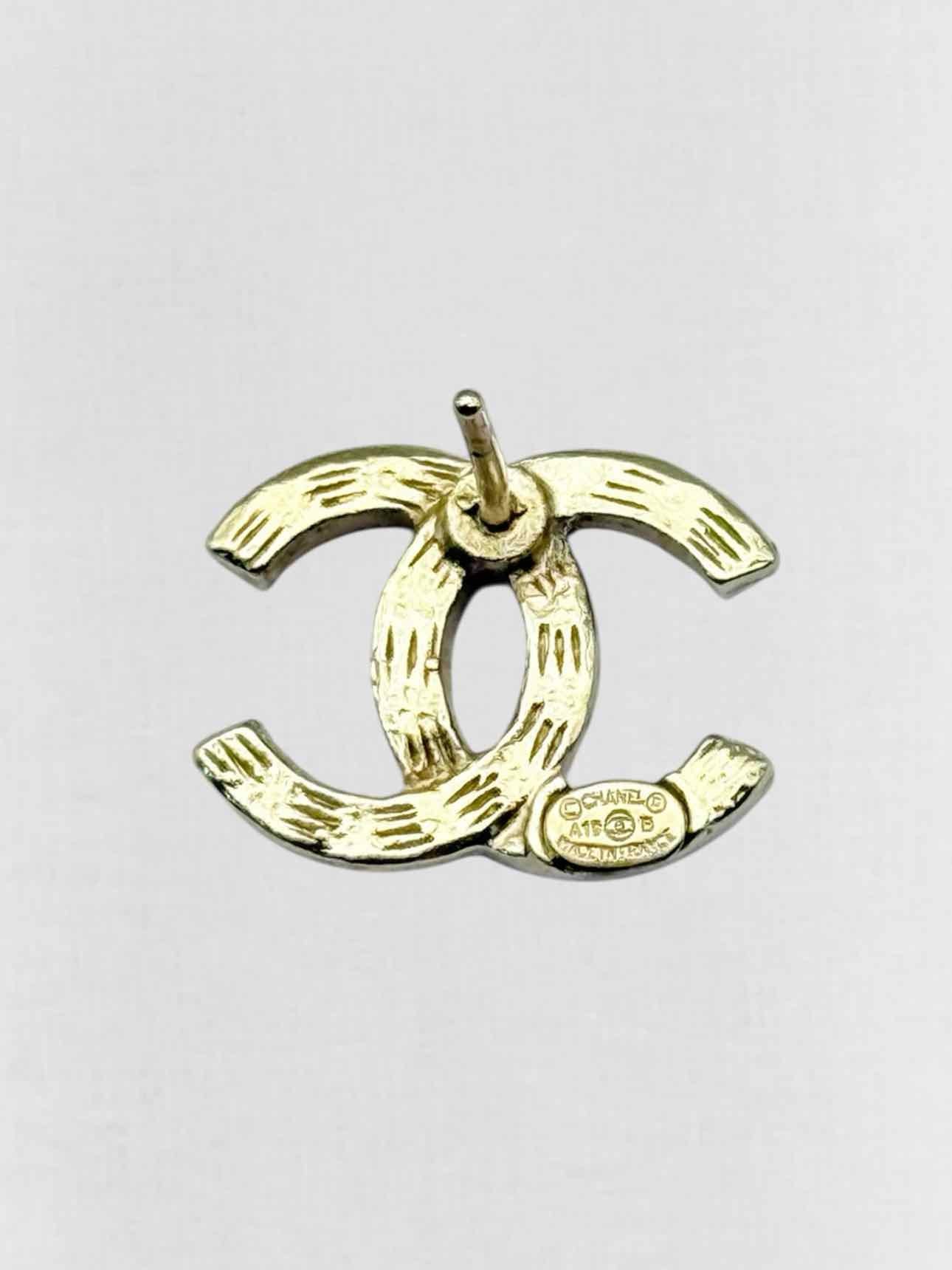 CHANEL Fashion Earrings