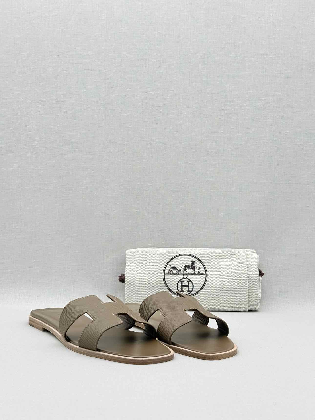 HERMES ORAN Etoupe Size EU 40 Sandals