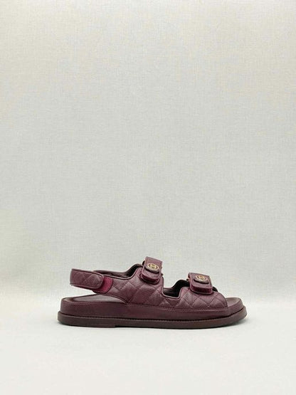 CHANEL Dad Burgundy Quilted Size EU 38.5 Sandals