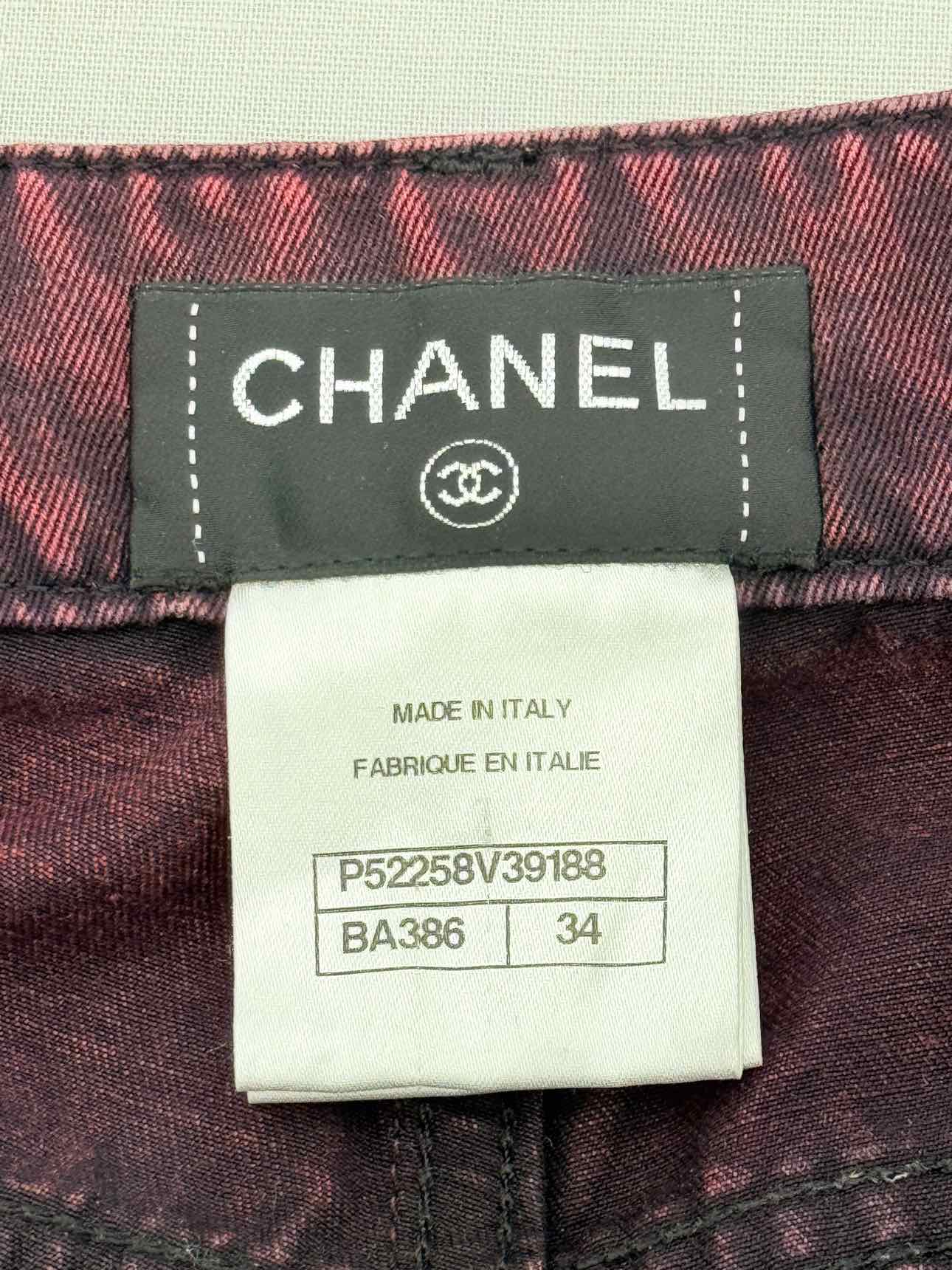 CHANEL Burgundy & Black Washed Size 25 Jeans