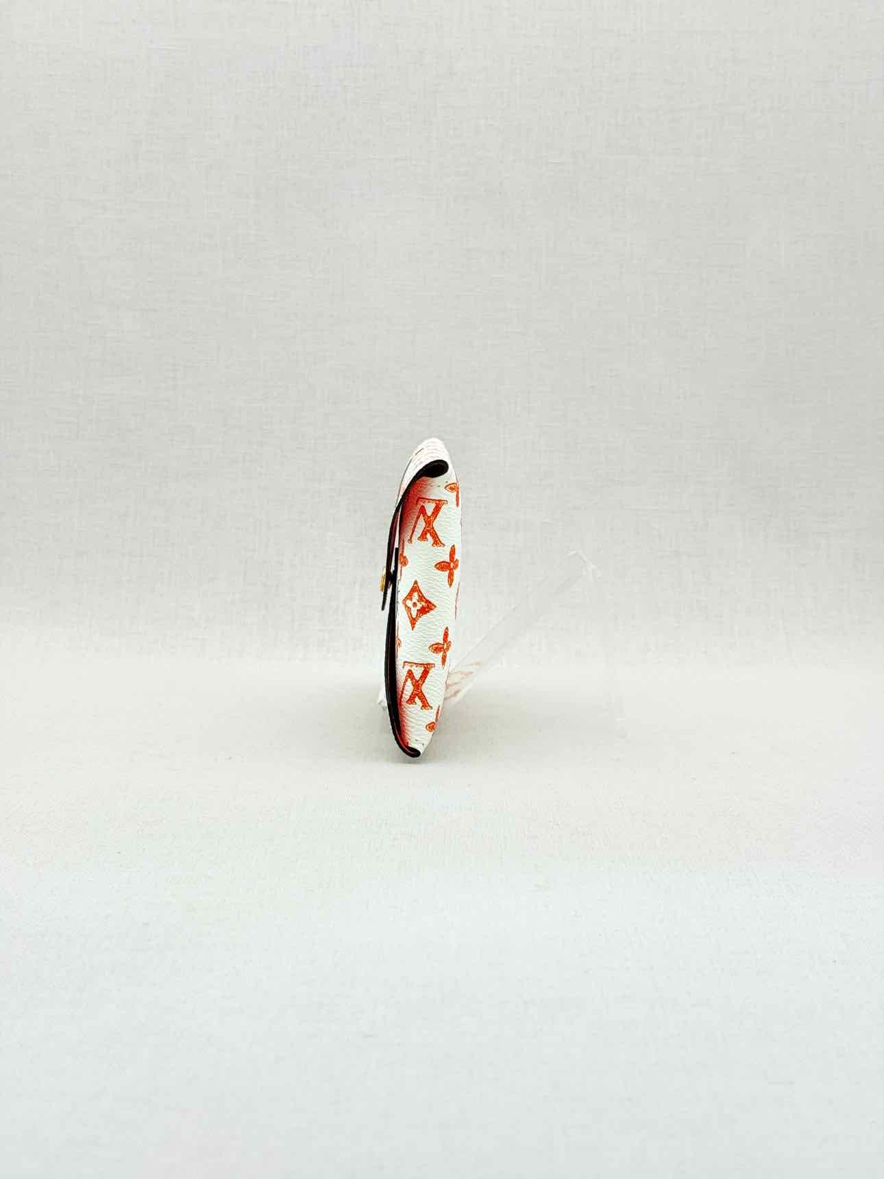 LOUIS VUITTON White Multicolor Monogram Clutch