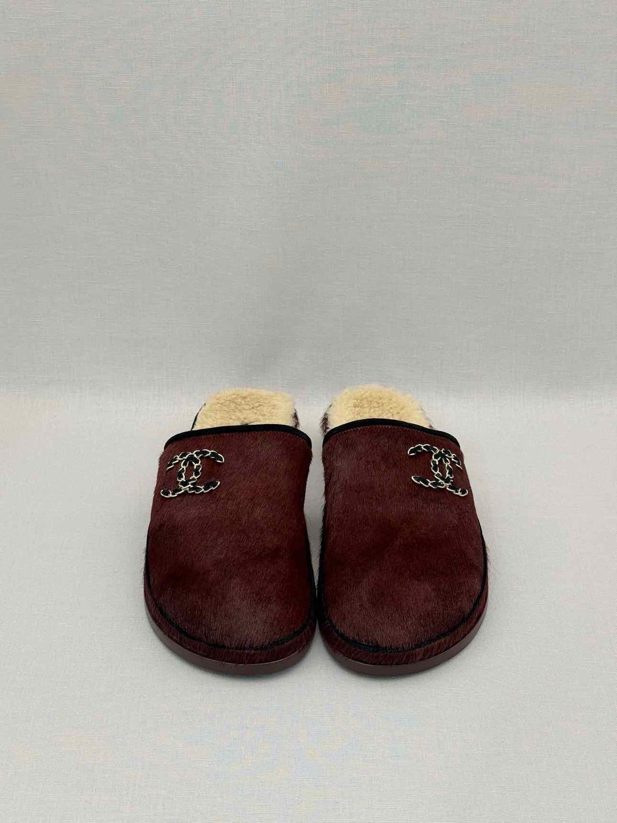 CHANEL Pre-Fall 2022 Burgundy Size EU 39 Mules