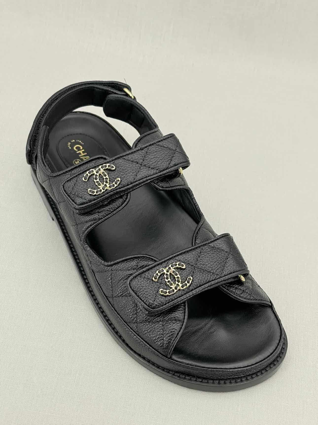 CHANEL Dad Black Quilted Size EU 39 Sandals