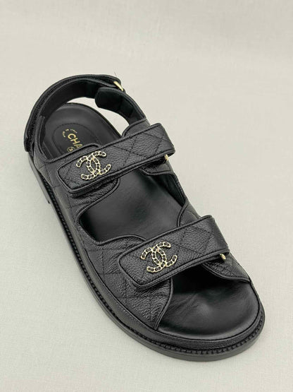 CHANEL Dad Black Quilted Size EU 39 Sandals
