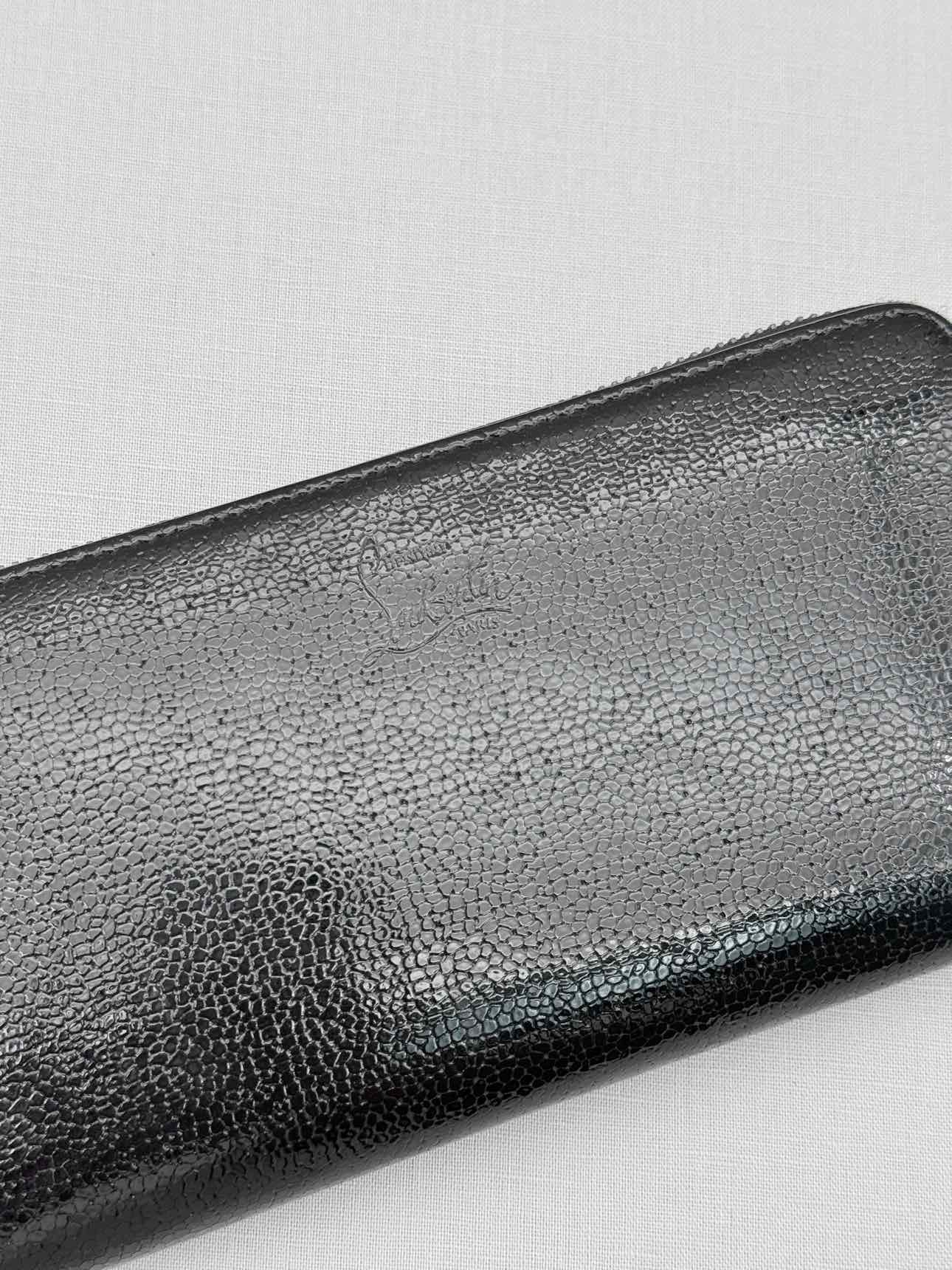 CHRISTIAN LOUBOUTIN Black Pebbled Continental Wallet