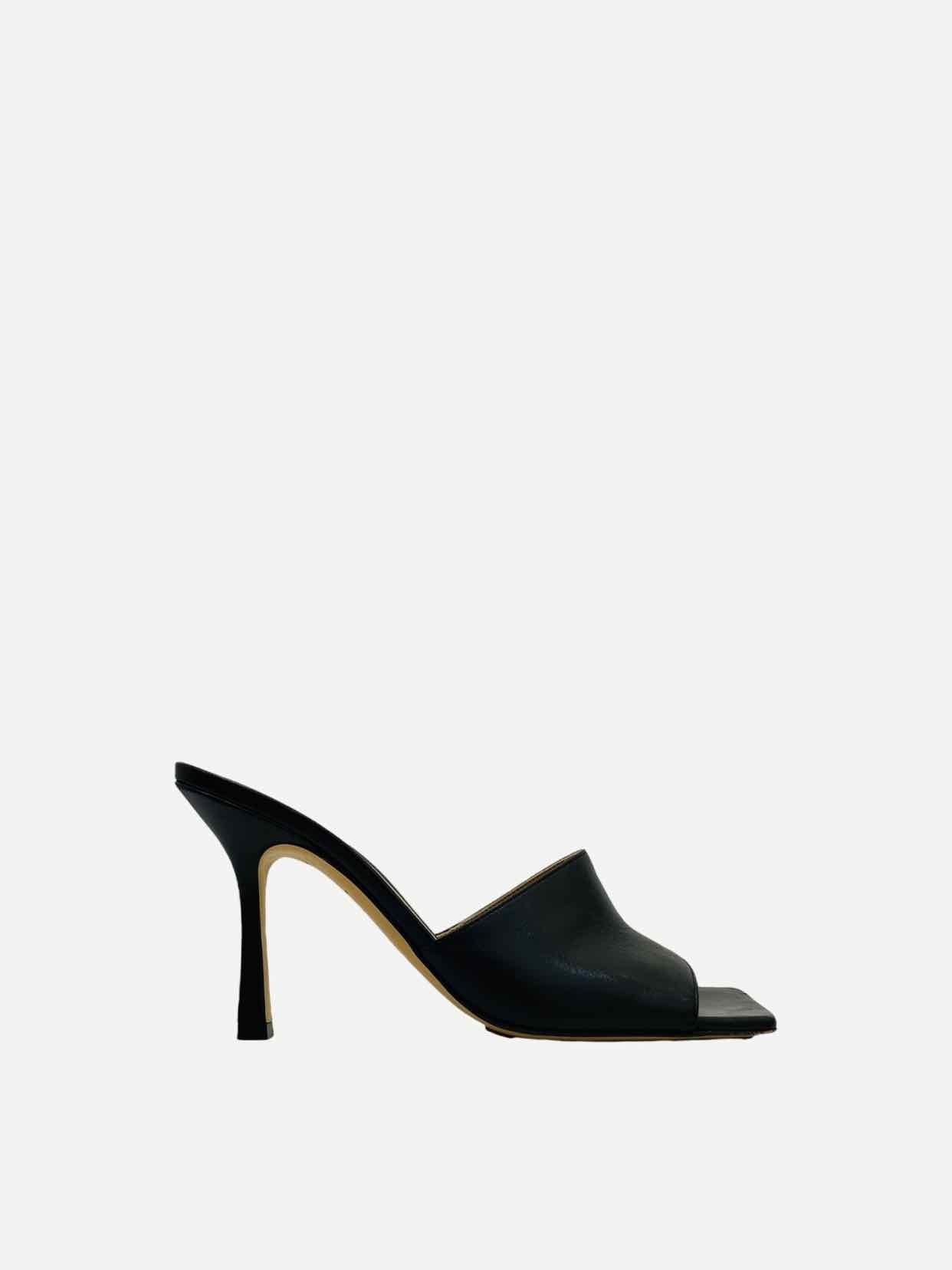 BOTTEGA VENETA Stretch Black Mules 39