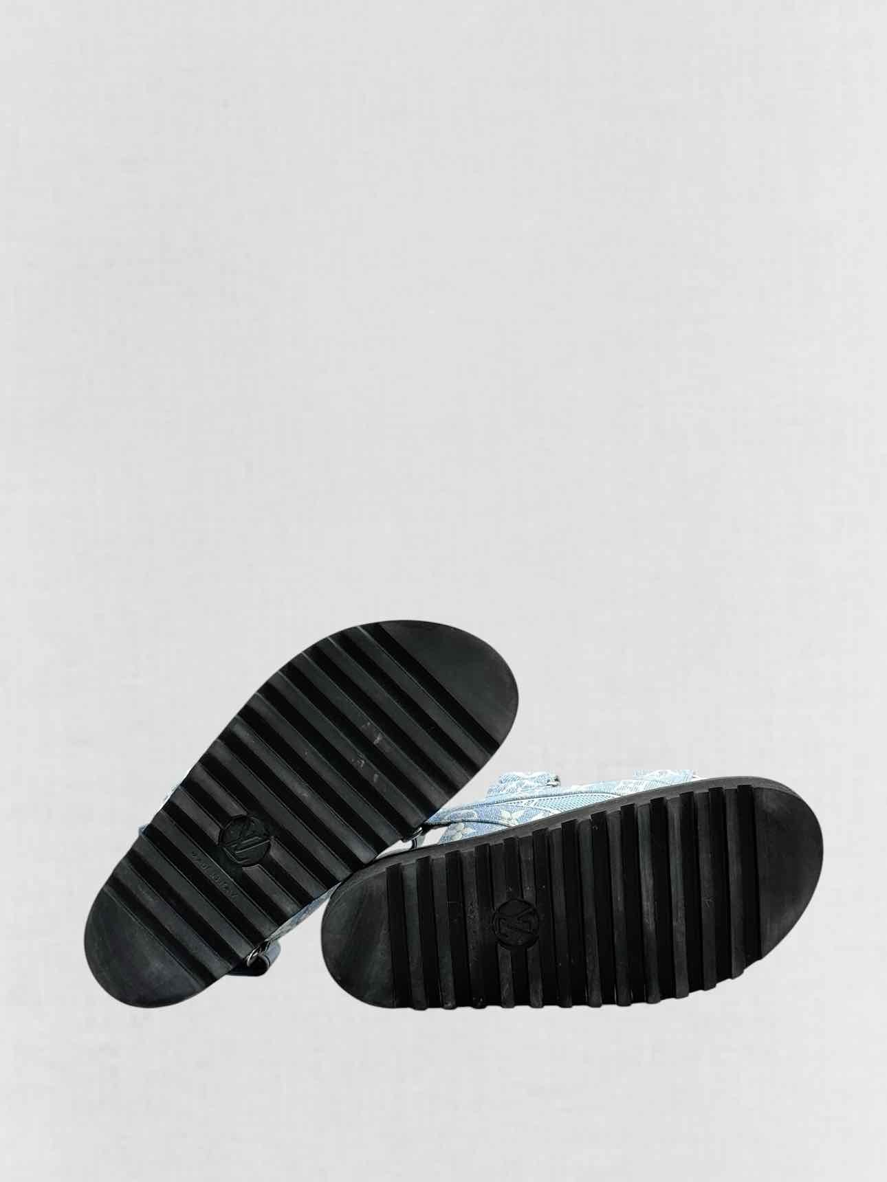 LOUIS VUITTON Paseo Blue Monogram Size EU 35 Sandals