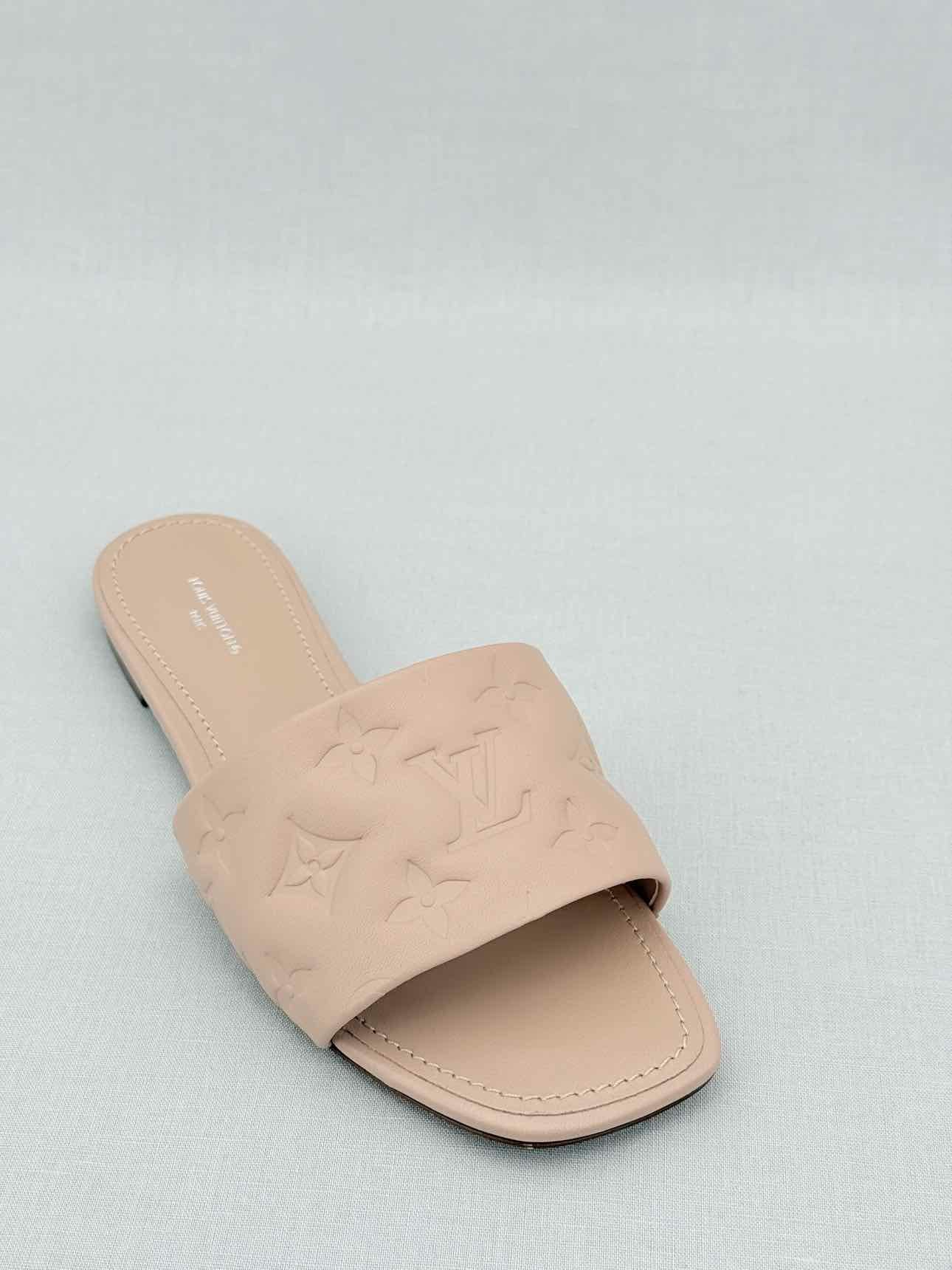LOUIS VUITTON Revival Beige Size EU 38 Mules