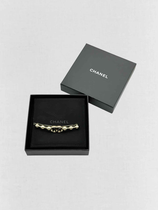 CHANEL Gold Beaded Hair Clip